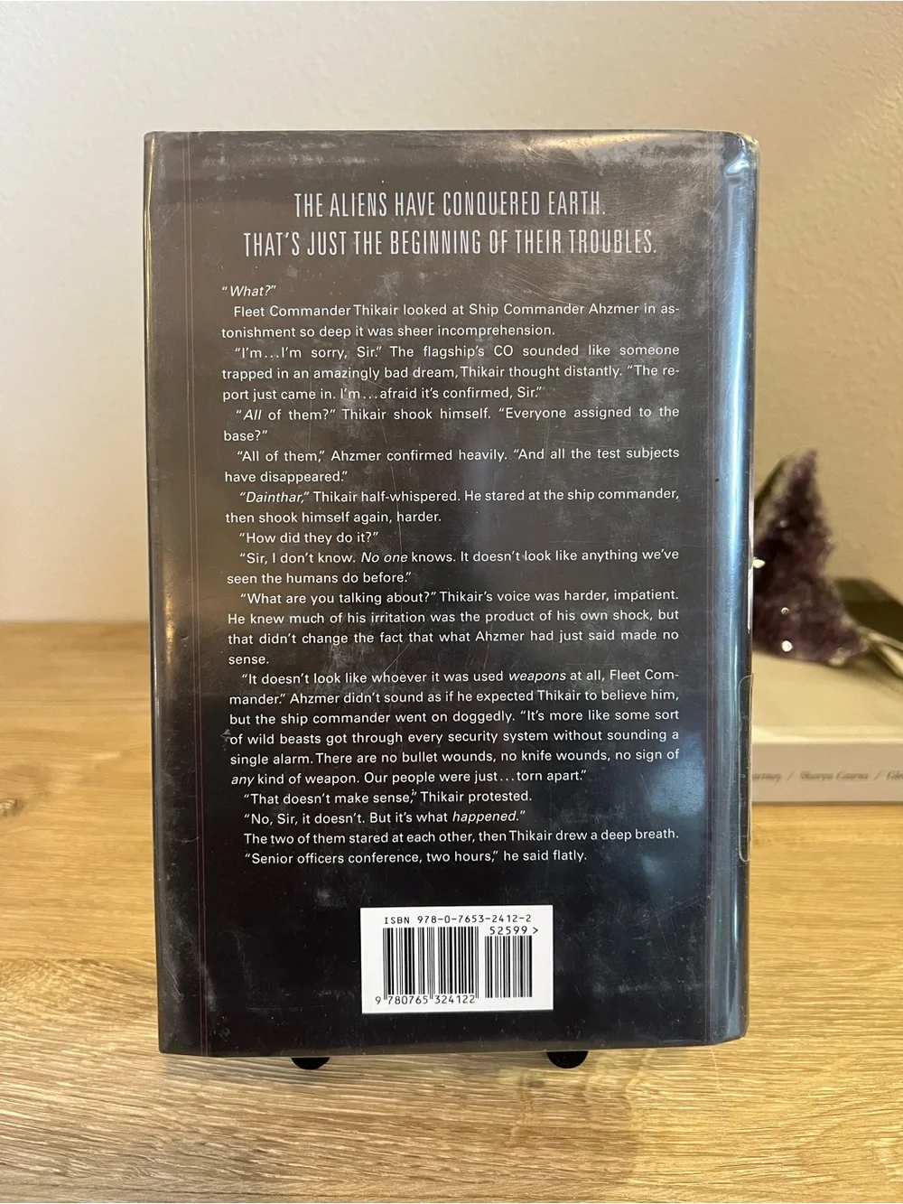 Out of the Dark David Weber Hardcover 2010 First Edition Sci-Fi Ex-Library